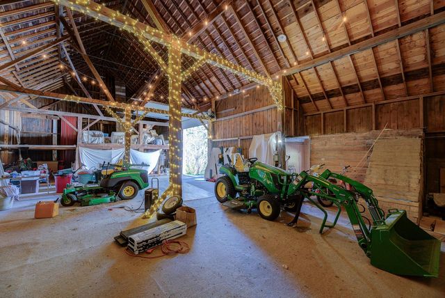 S16W32772 Highway 18, Delafield, WI 53018