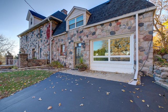 S16W32772 Highway 18, Delafield, WI 53018