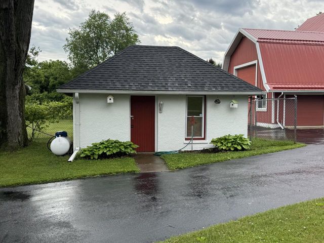 S16W32772 Highway 18, Delafield, WI 53018