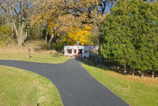 S16W32772 Highway 18, Delafield, WI 53018