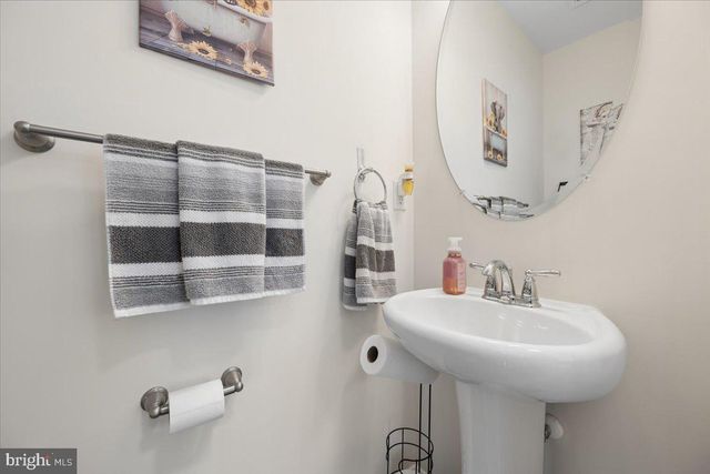 1517 PACIFIC AVE, Capitol Heights, MD 20743