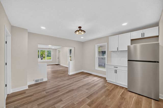 2511 Garfield Avenue, Des Moines, IA 50317