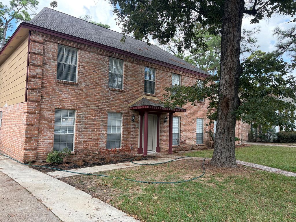 1506 Castlerock Drive, Houston, TX 77090