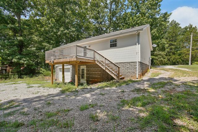 2105 Ferry Rd, Clarksville, TN 37040