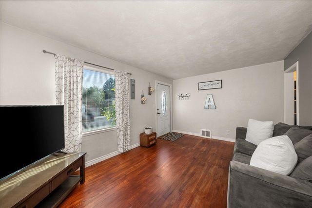 1911 E Rich Ave, Spokane, WA 99207