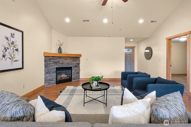 403 Westview Place, Nooksack, WA 98276