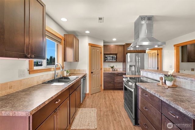 403 Westview Place, Nooksack, WA 98276