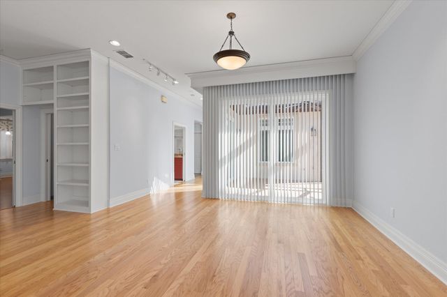 2202 Robbinwood Lane, Longview, TX 75601