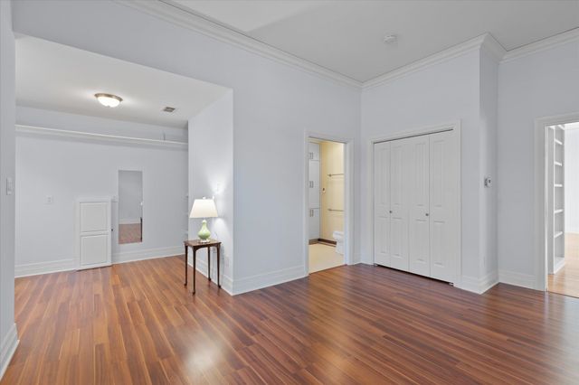 2202 Robbinwood Lane, Longview, TX 75601