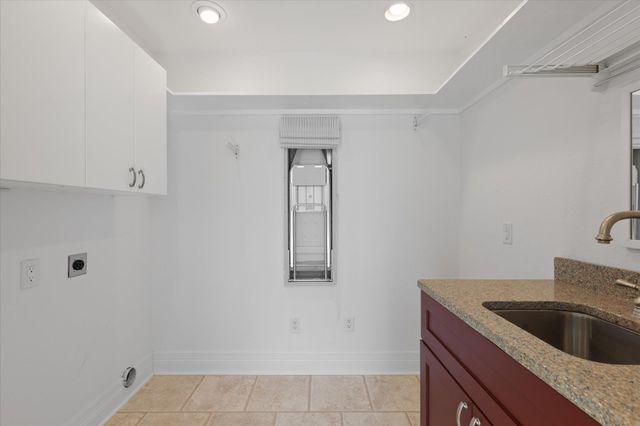 2202 Robbinwood Lane, Longview, TX 75601