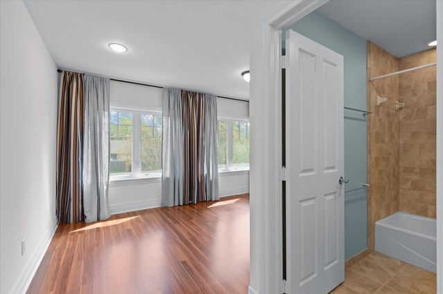 2202 Robbinwood Lane, Longview, TX 75601