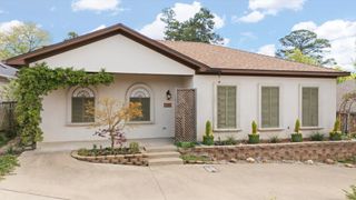 2202 Robbinwood Lane, Longview, TX 75601