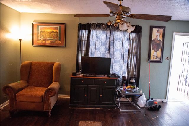 7641 Bywood Street, Houston, TX 77028