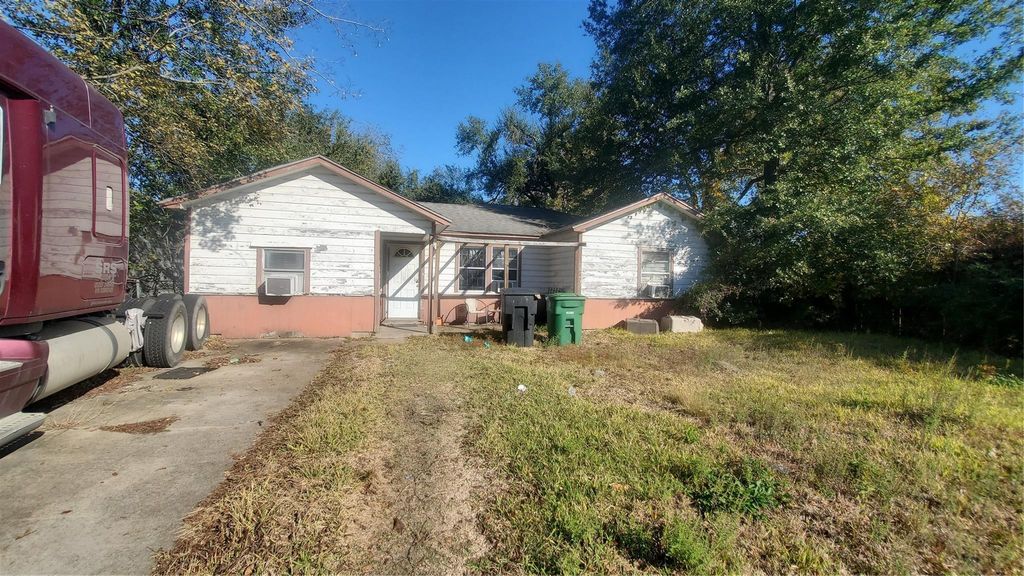 7641 Bywood Street, Houston, TX 77028