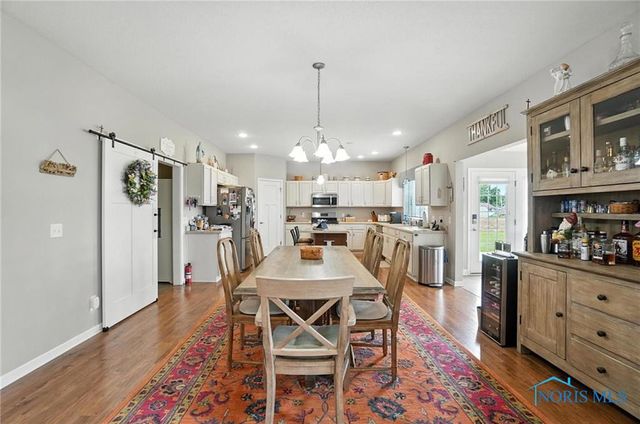 123 Lemoyne Road, Northwood, OH 43619