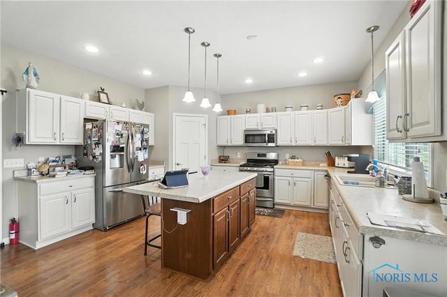 123 Lemoyne Road, Northwood, OH 43619