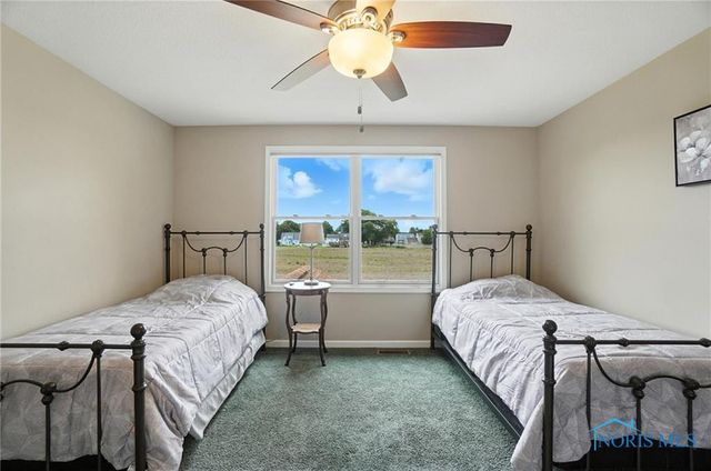 123 Lemoyne Road, Northwood, OH 43619