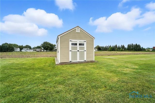 123 Lemoyne Road, Northwood, OH 43619