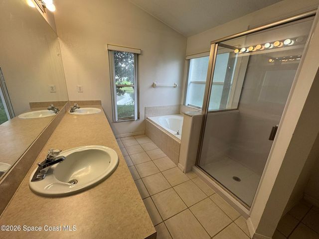 906 Shaw Circle, Melbourne, FL 32940