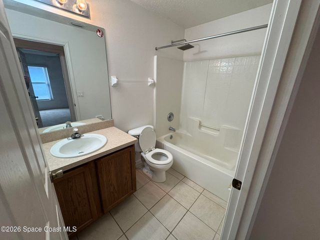 906 Shaw Circle, Melbourne, FL 32940