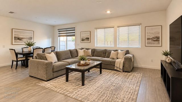 12704 Patagonian Way, Rancho Cordova, CA 95742