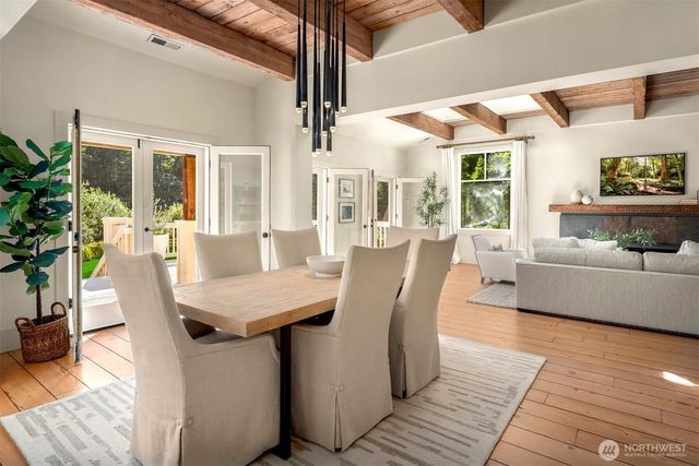 21819 SE 13th Place, Sammamish, WA 98075