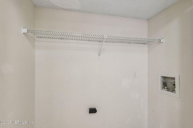 3015 COBBLEWOOD Lane E, Jacksonville, FL 32225