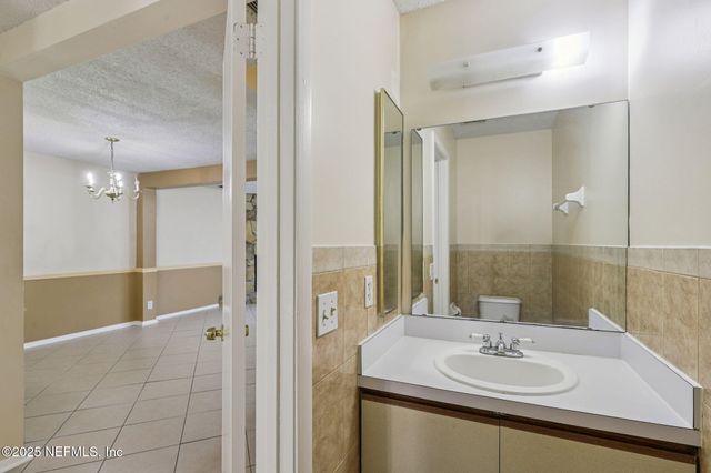 3015 COBBLEWOOD Lane E, Jacksonville, FL 32225