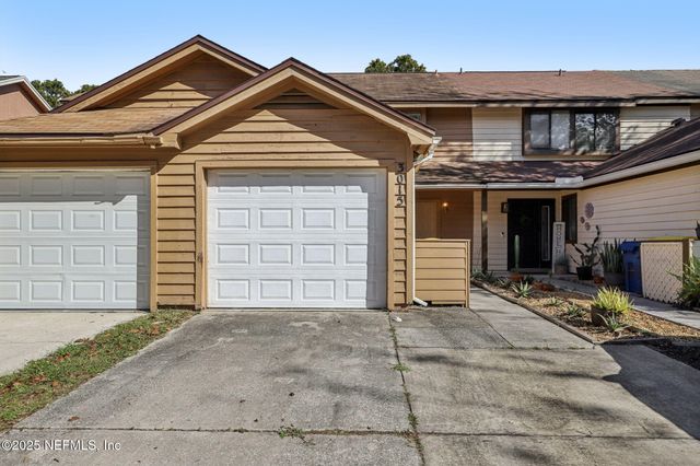 3015 COBBLEWOOD Lane E, Jacksonville, FL 32225