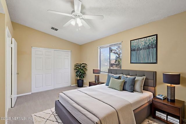 3015 COBBLEWOOD Lane E, Jacksonville, FL 32225