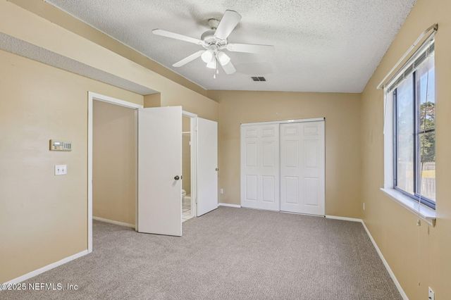 3015 COBBLEWOOD Lane E, Jacksonville, FL 32225