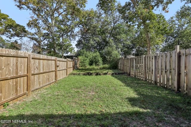 3015 COBBLEWOOD Lane E, Jacksonville, FL 32225