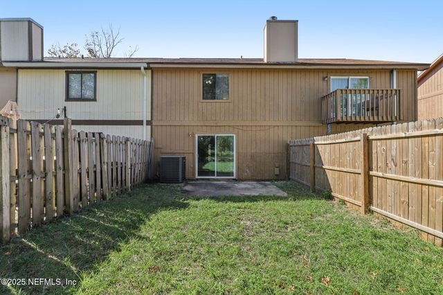 3015 COBBLEWOOD Lane E, Jacksonville, FL 32225