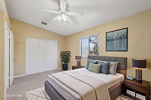 3015 COBBLEWOOD Lane E, Jacksonville, FL 32225