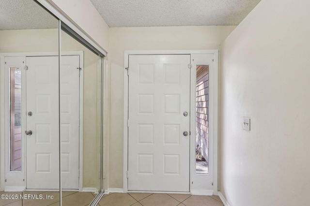 3015 COBBLEWOOD Lane E, Jacksonville, FL 32225