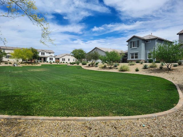14259 W Buckskin Trail, Surprise, AZ 85387