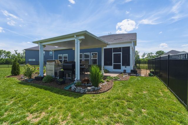 6108 Farm Castle Dr, Rockvale, TN 37153