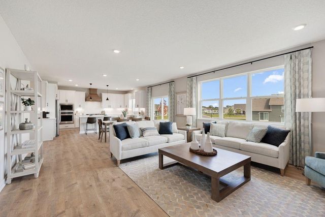 1651 Zumbro Avenue, Shakopee, MN 55379