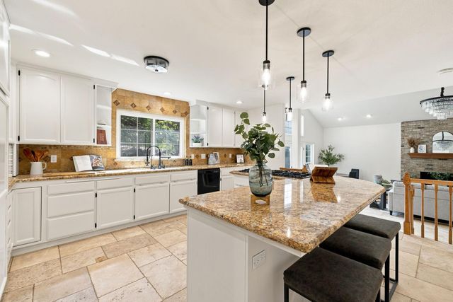 1633 Winchester Way, Roseville, CA 95661