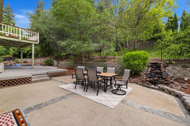 1633 Winchester Way, Roseville, CA 95661