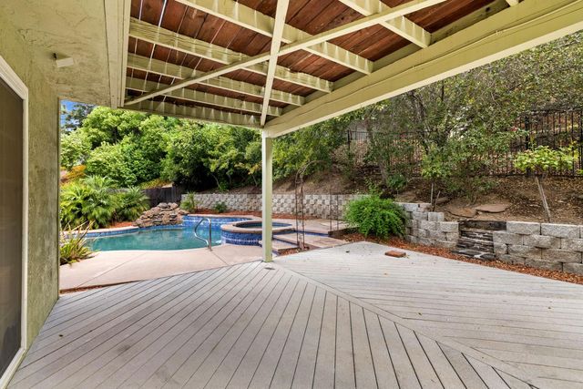 1633 Winchester Way, Roseville, CA 95661