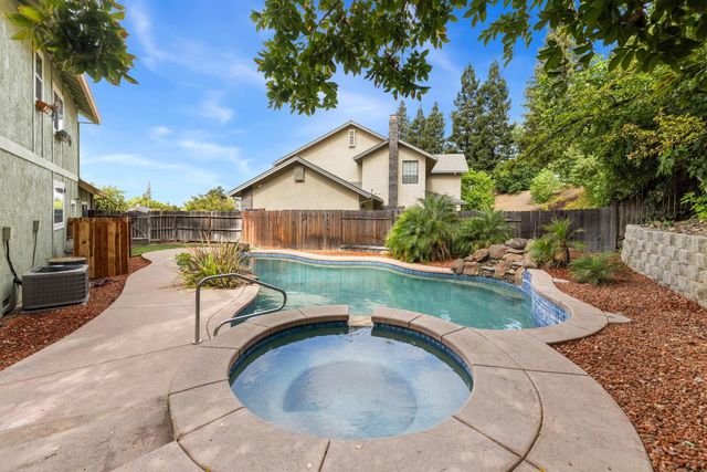 1633 Winchester Way, Roseville, CA 95661