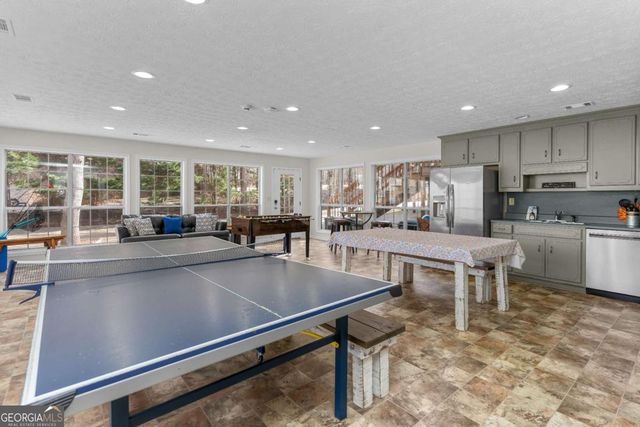 403 Long Shoals Drive, Eatonton, GA 31024