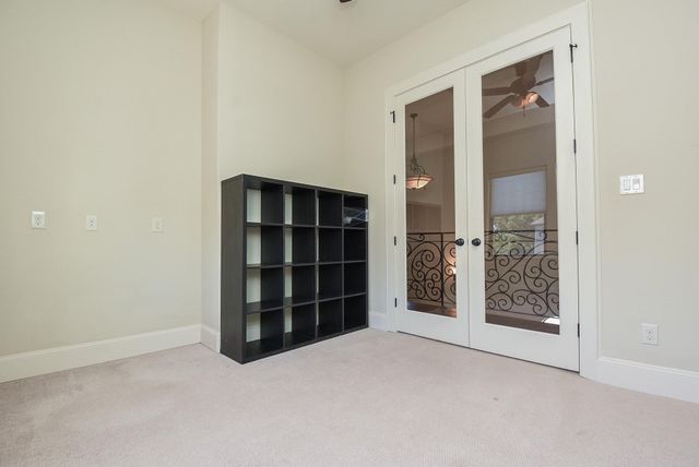 2052 W Main Street, Houston, TX 77098