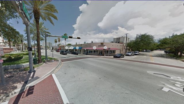 940 71st St, Miami Beach, FL 33141