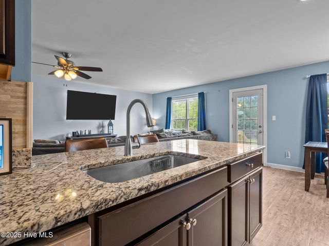 660 Riggs Road, Hubert, NC 28539