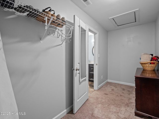 660 Riggs Road, Hubert, NC 28539