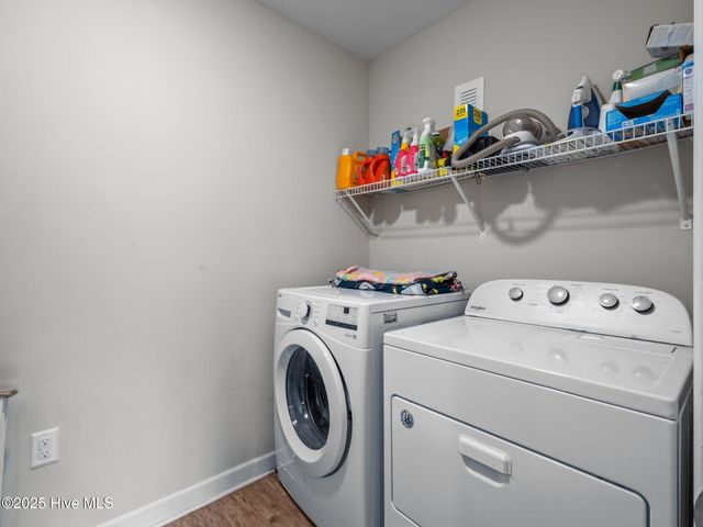 660 Riggs Road, Hubert, NC 28539
