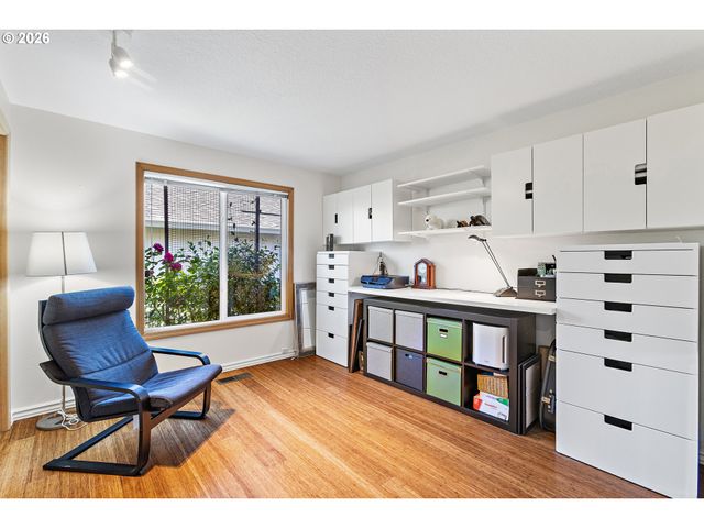 16399 Sw 129TH Ter, Portland, OR 97224