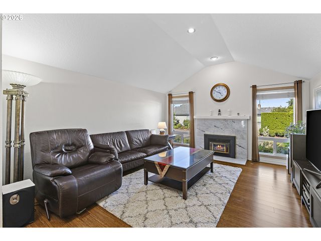 16399 Sw 129TH Ter, Portland, OR 97224